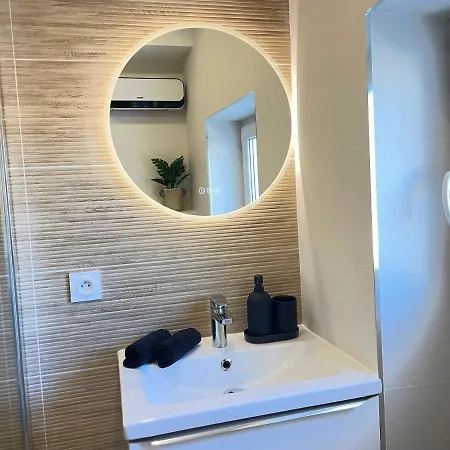 Renting - Fersen - 2 Vieil - Ac - Safranier - Big Terrace Apartment